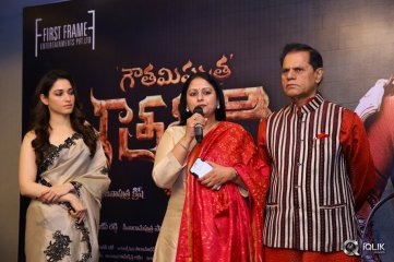 TSR Felicitates Gautamiputra Satakarni Team